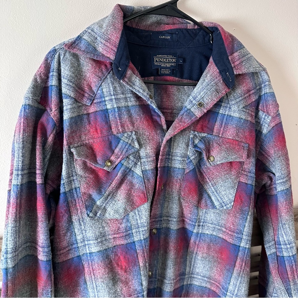 Pendleton 100% Virgin Wool Cool Tones Snap Closur… - image 2